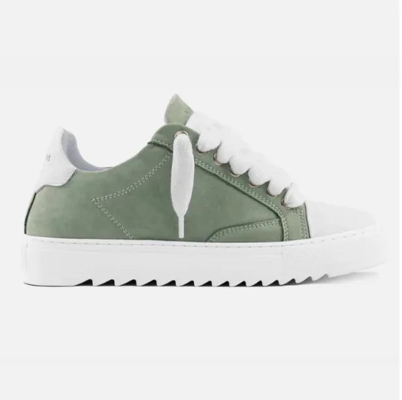AeroFlex™ Unisex Everyday Sneakers – Lightweight, Breathable & Comfortable
